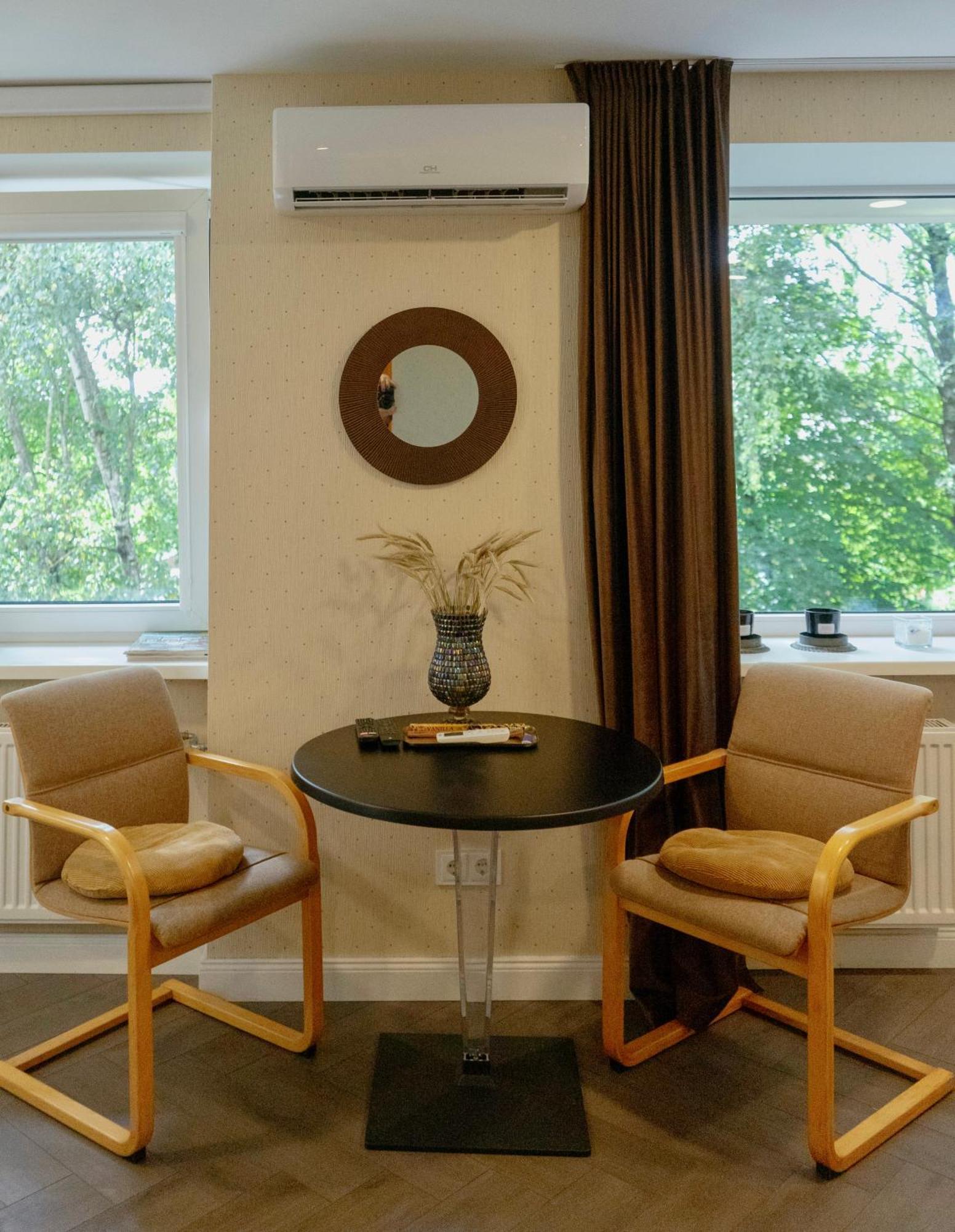 Petite City Centre Apartment Šiauliai Kültér fotó